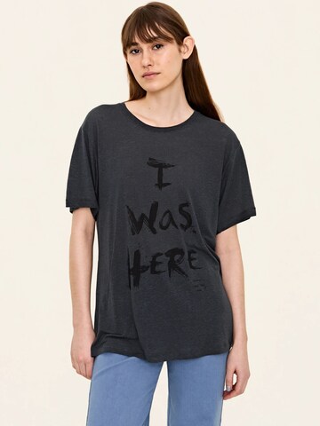 T-shirt Odd Molly en gris : devant