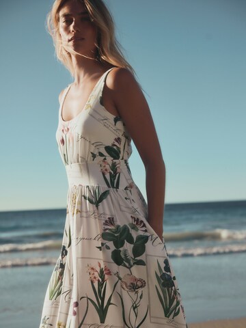 Next Šaty – bílá