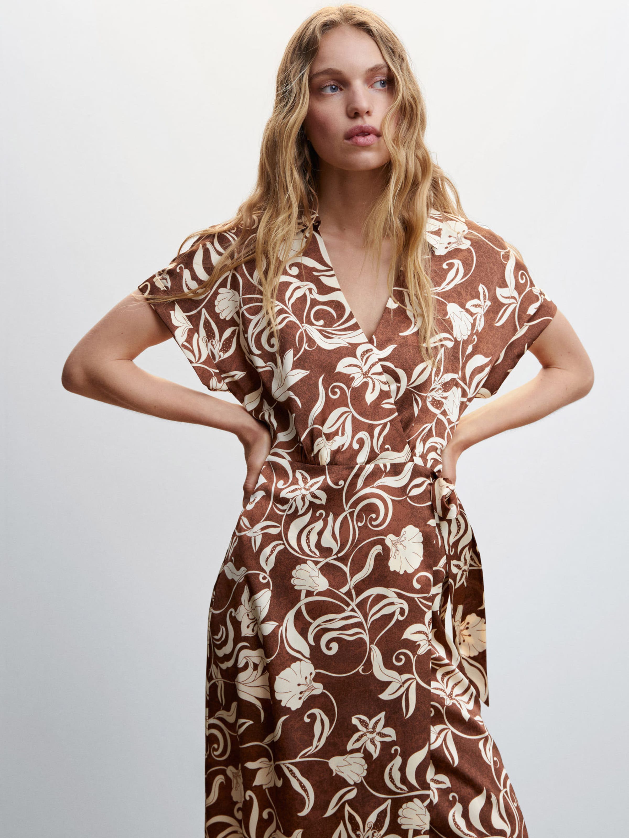 Robe d ete Miami MANGO en Marron ABOUT YOU