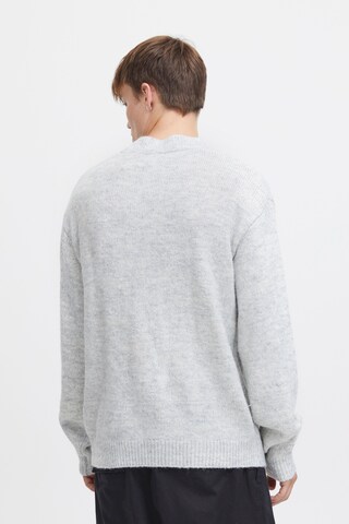 !Solid Pullover 'Hamdani' in Grau