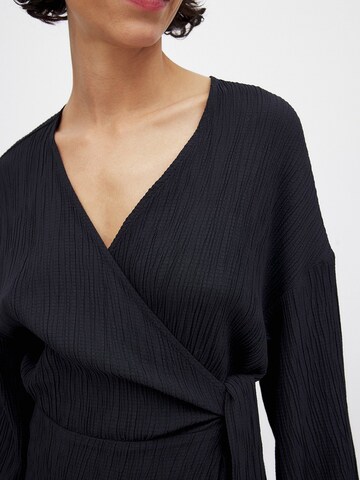 NA-KD Kleid in Schwarz