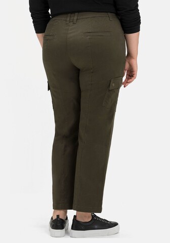 SHEEGO - regular Pantalón cargo en verde