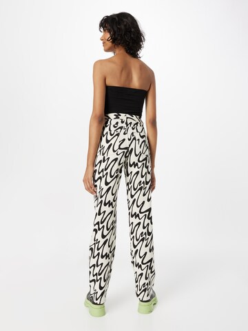 Monki Loosefit Hose in Weiß