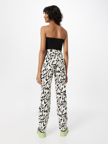 Monki - Loosefit Pantalón en blanco