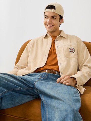 FC BAYERN MÜNCHEN Regular fit Button Up Shirt in White
