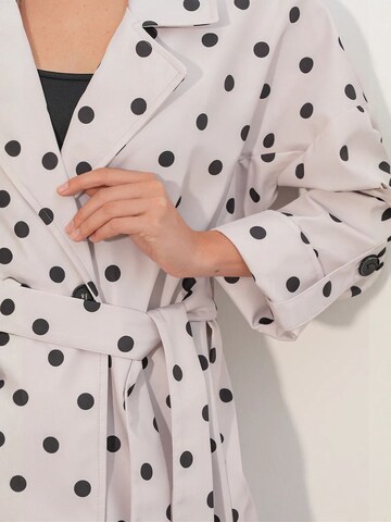 Manteau mi-saison Bigdart en blanc
