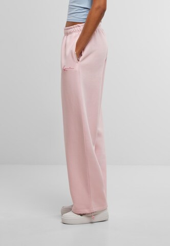 Karl Kani Regular Pants in Pink