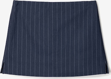 Bershka Skirt in Blue: front