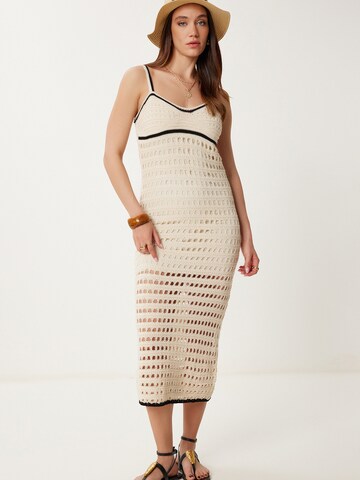 Robes en maille Happiness İstanbul en beige : devant