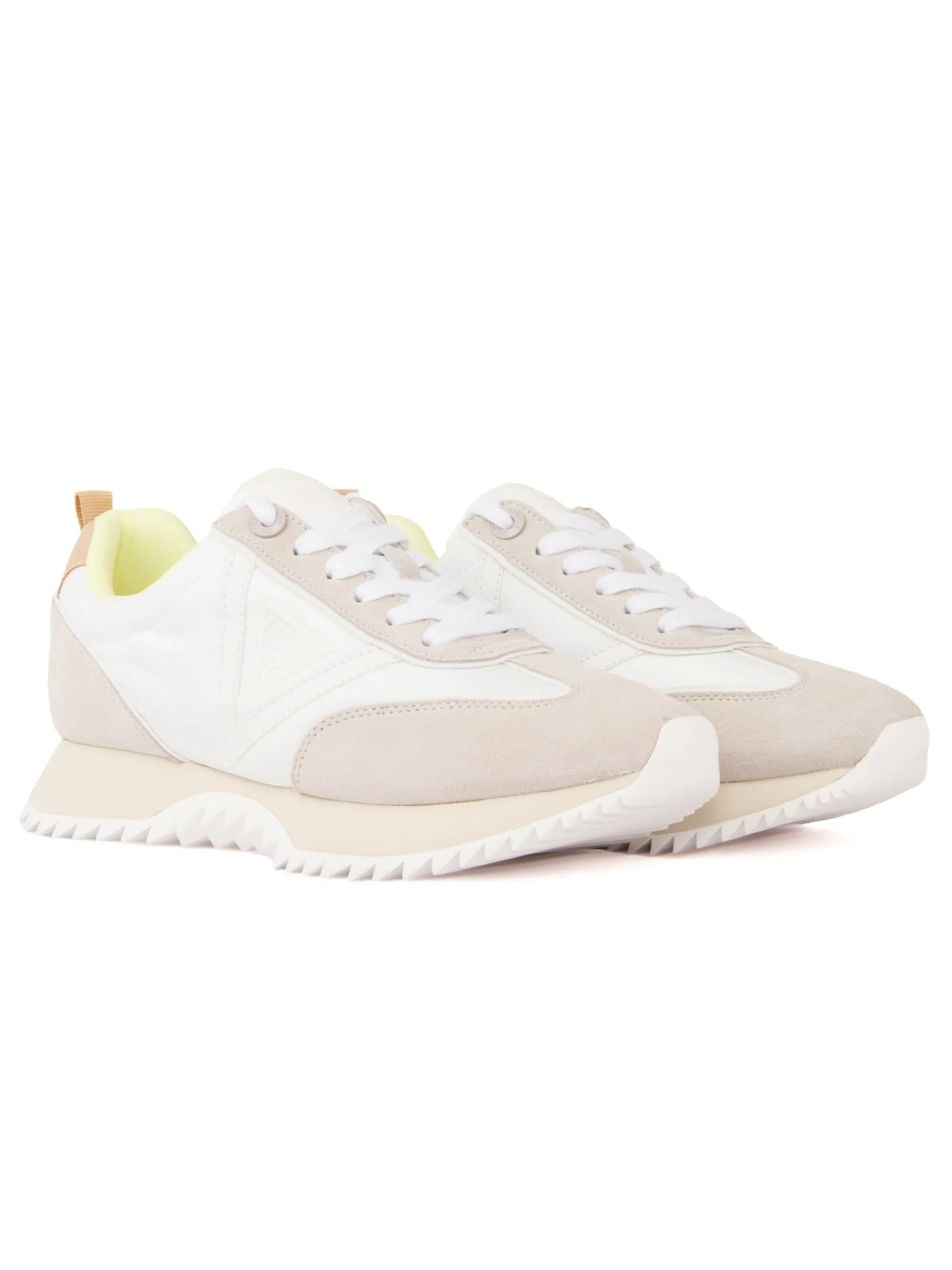 Chaussure à lacets 'baisue' GUESS en beige