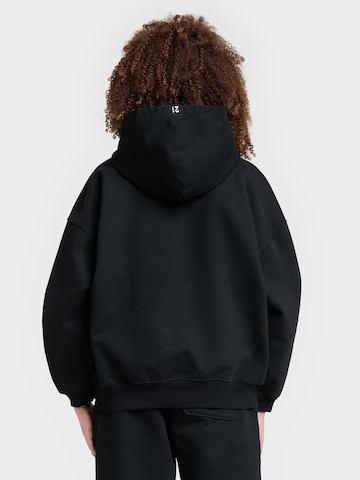 21BLESSINGS Sweatshirt 'PLAINZ' in Black