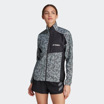 Veste de sport 'TRAIL' ADIDAS TERREX en gris : devant