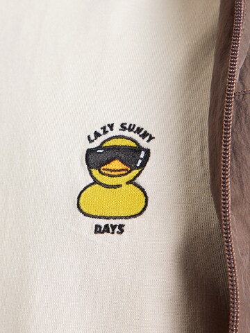 T-Shirt 'Lazy Sunny Day' Iriedaily en beige