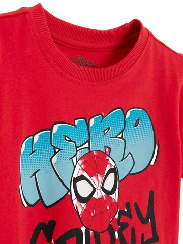 Set di Cool Club in colori misti