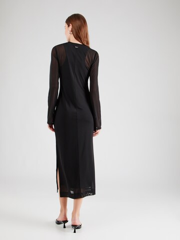 Rochie de la Won Hundred pe negru