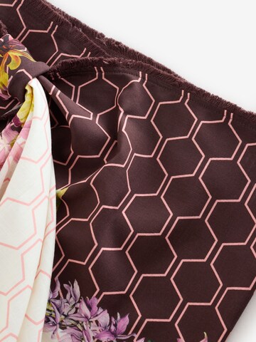 B by Ted Baker Strandrock in Beige