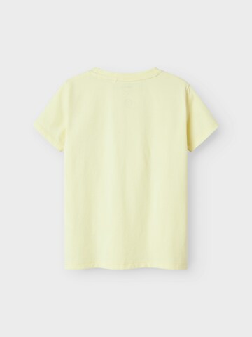 Maglietta 'NMFFIWI' di NAME IT in giallo