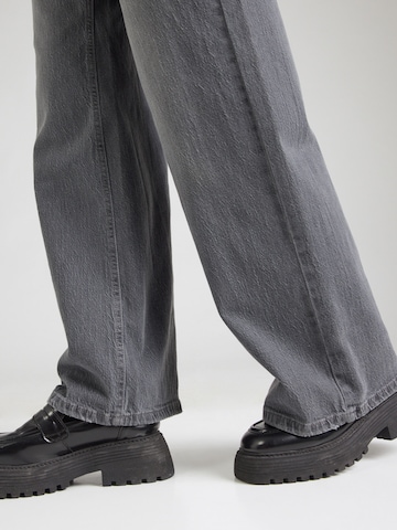 Wide leg Jeans di Tally Weijl in grigio