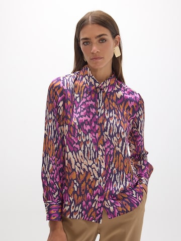 Camicia da donna di Lola Casademunt in lilla: frontale