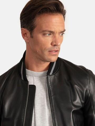 Williot Between-season jacket in Black