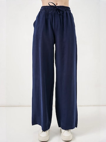 Bigdart Trousers in Blue: front