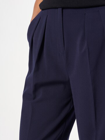 Warehouse - Perna larga Calças com vincos em azul