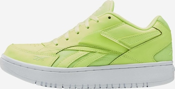 Baskets basses Reebok en vert : devant