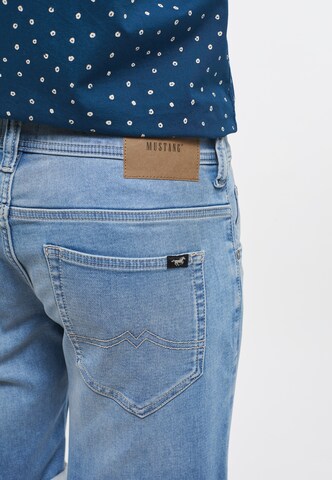 MUSTANG Regular Jeans 'Chicago' in Blau