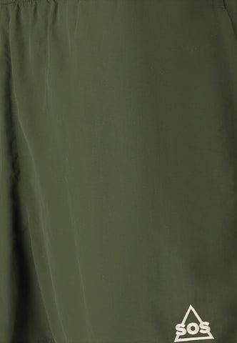 SOS Regular Shorts 'Whitsunday' in Grün