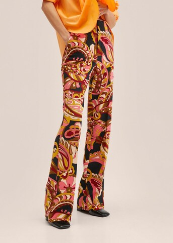 MANGO Bootcut Spodnie w kant w kolorze różowy: przód