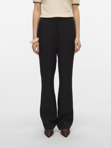 Regular Pantalon 'AWHAZEL' VERO MODA en noir : devant