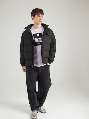 T-Shirt Calvin Klein Jeans en violet