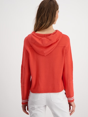 Pullover di monari in arancione