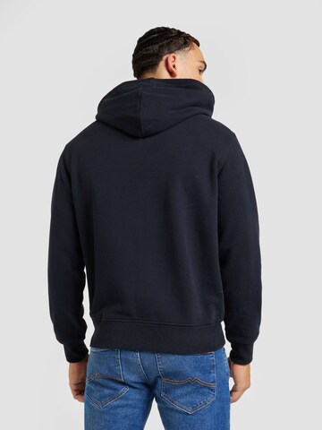 NAPAPIJRI Sweatshirt 'DOREES' in Zwart