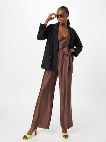 SWING Jumpsuit in Braun