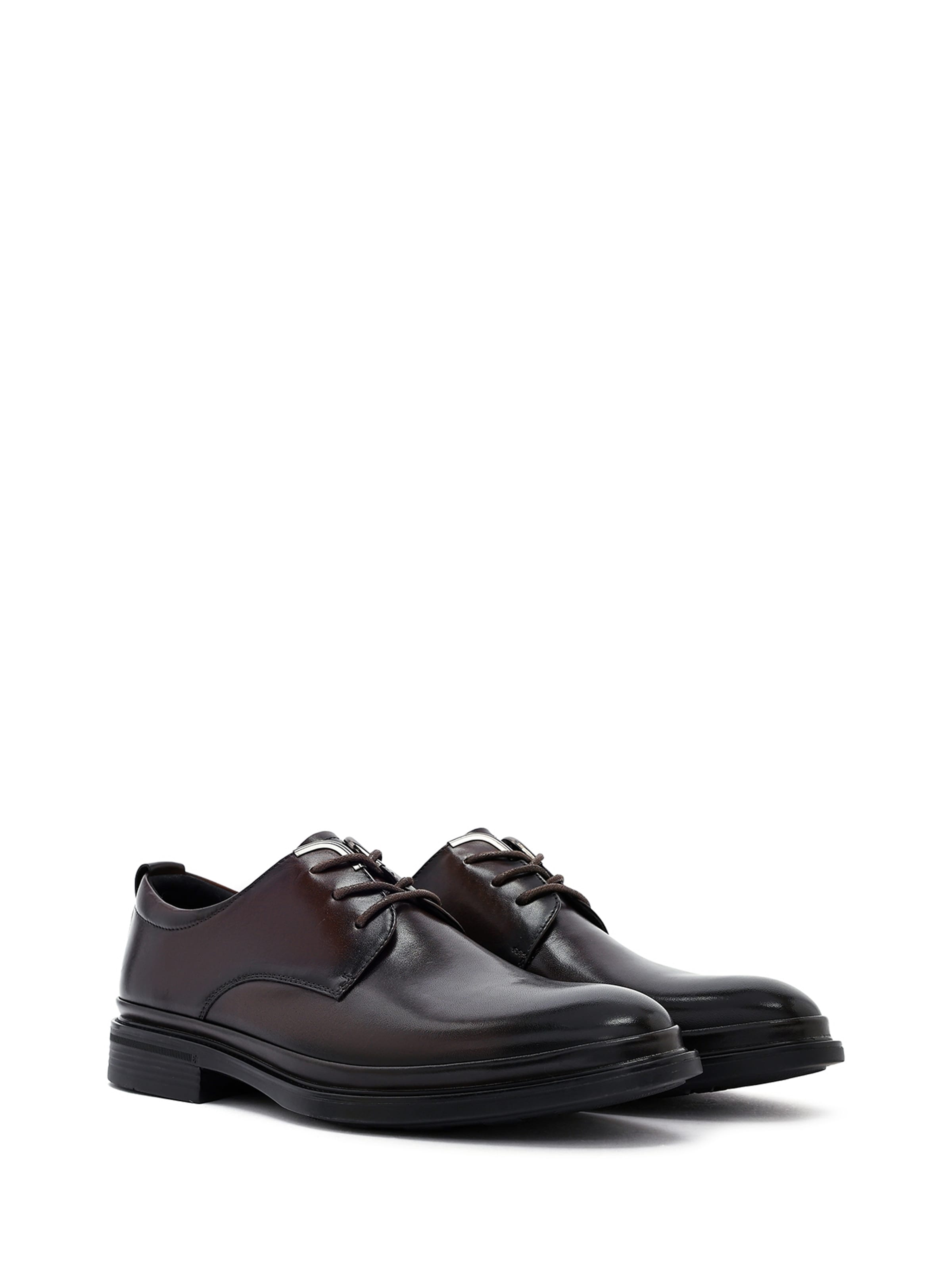 Scarpa stringata 'Derby' di Derimod in marrone