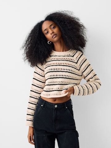 Pull-over Bershka en beige : devant