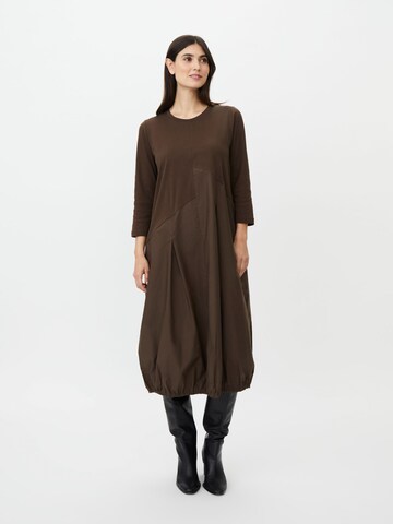 Robe 'Nalien' Masai en marron