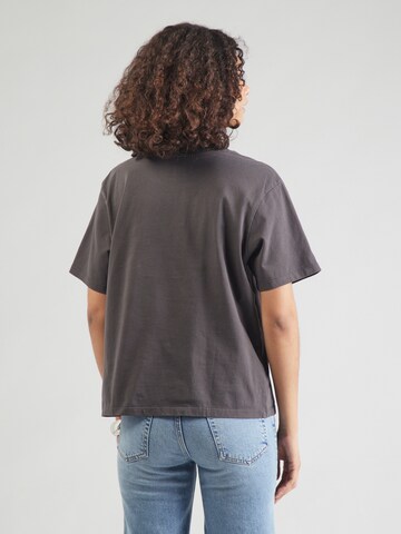 RVCA - Camiseta 'GLOBAL' en gris