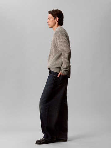 Calvin Klein Jeans Pullover in Grau