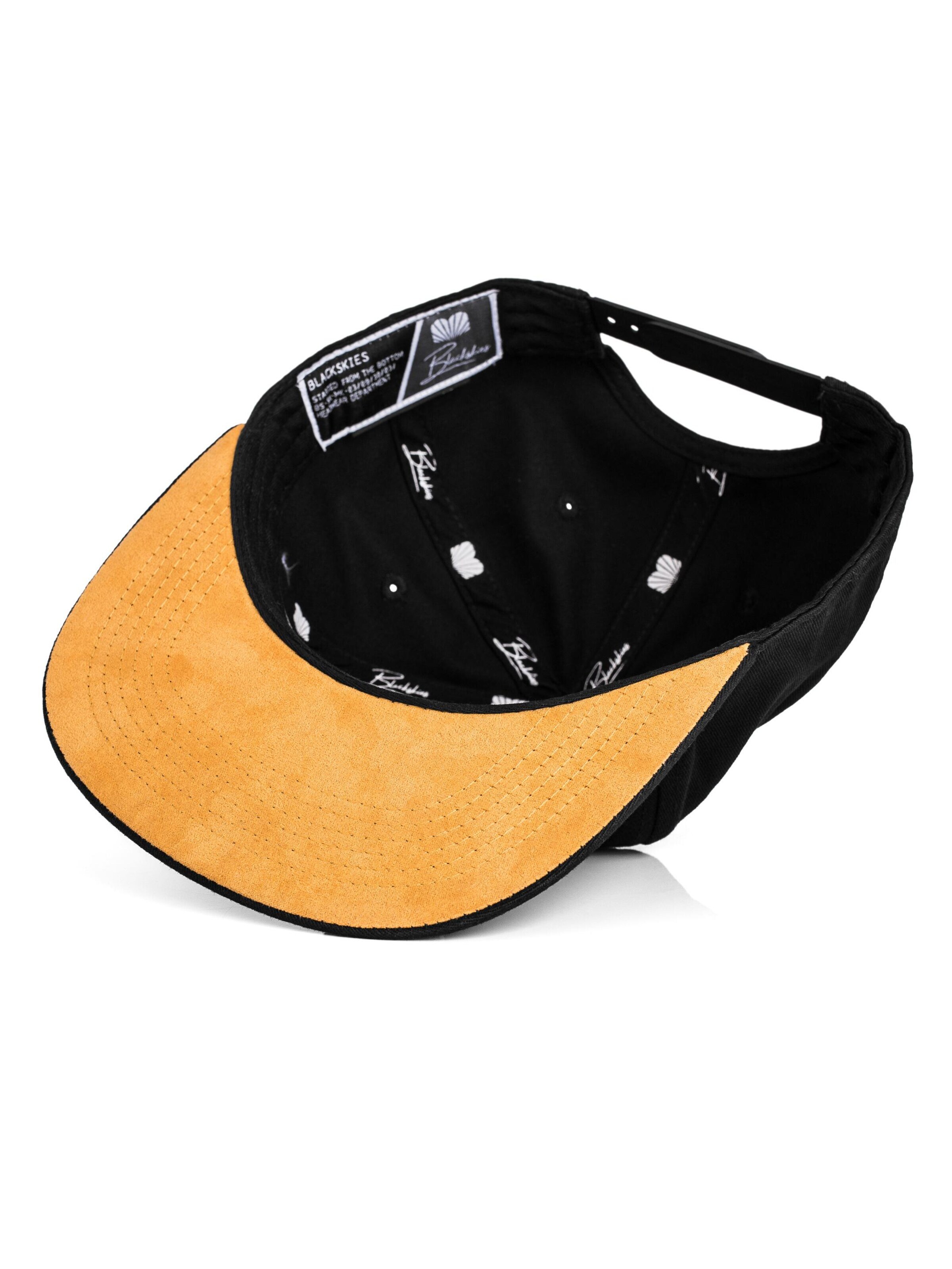 Blackskies Cap 'Essentials' in Black