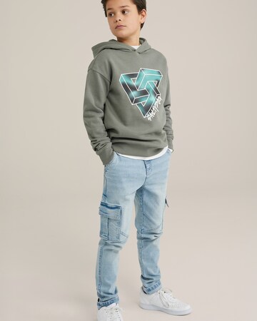 WE Fashion Суичър в зелено