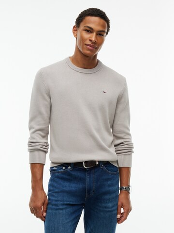 Tommy Jeans Sweater 'ESS' in Grey: front