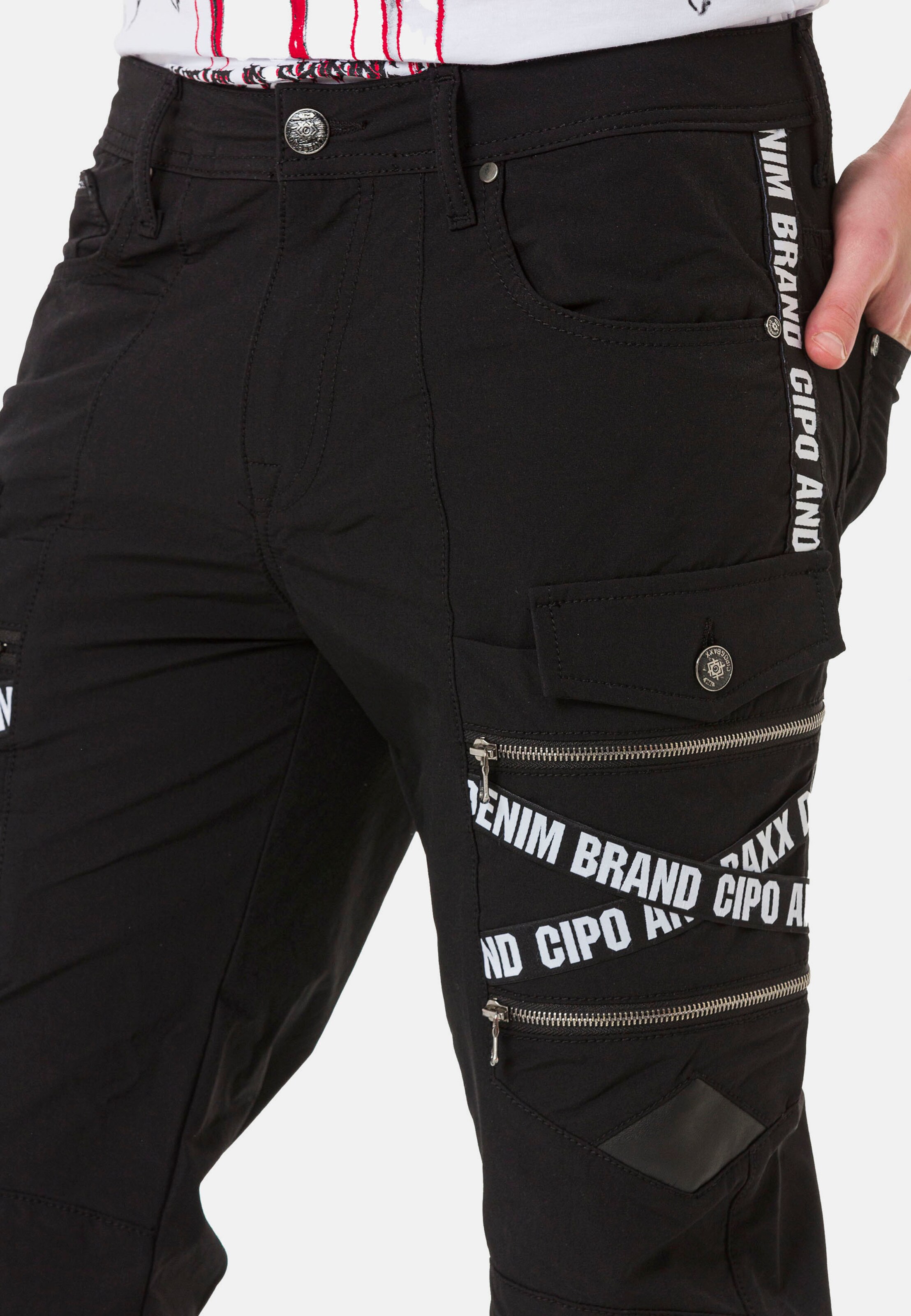 CIPO & BAXX Tapered Cargohose in Schwarz