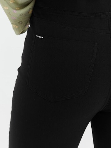 b.young - Skinny Pantalón 'KEIRA' en negro