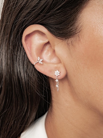 Hey Happiness Oorbellen 'Bloom Chain Stud Earrings & Blossom Ear Cuff Set' in Zilver: voorkant