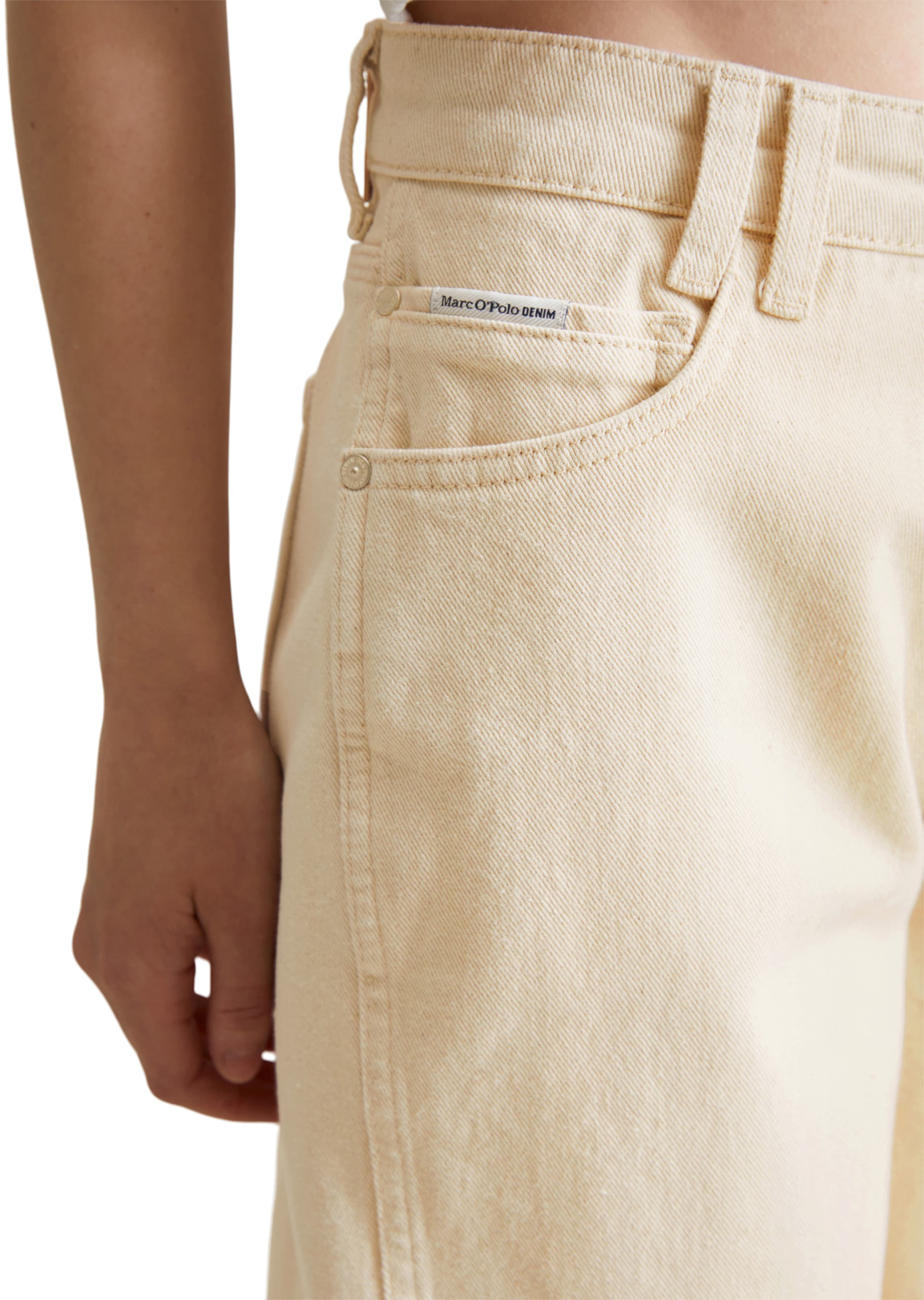 Marc O'Polo DENIM Loosefit Shorts in Weiß