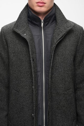 Matinique - Abrigo de entretiempo 'MAharvey' en gris