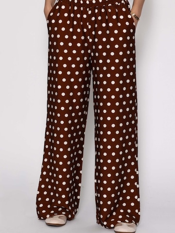 SASSYCLASSY Loosefit Hose‌‌‌ in Braun: Vorderseite