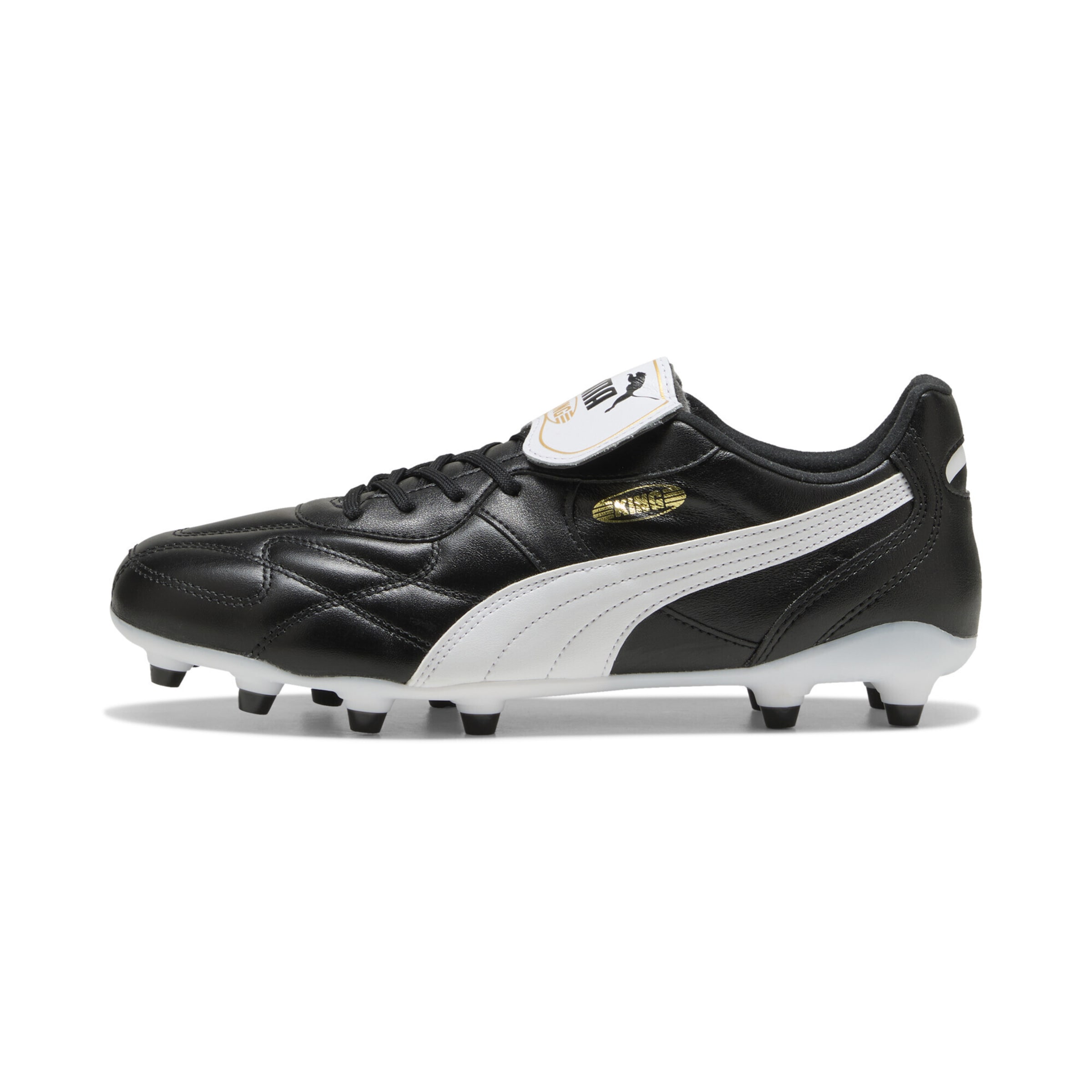 PUMA Soccer shoe in Black: front